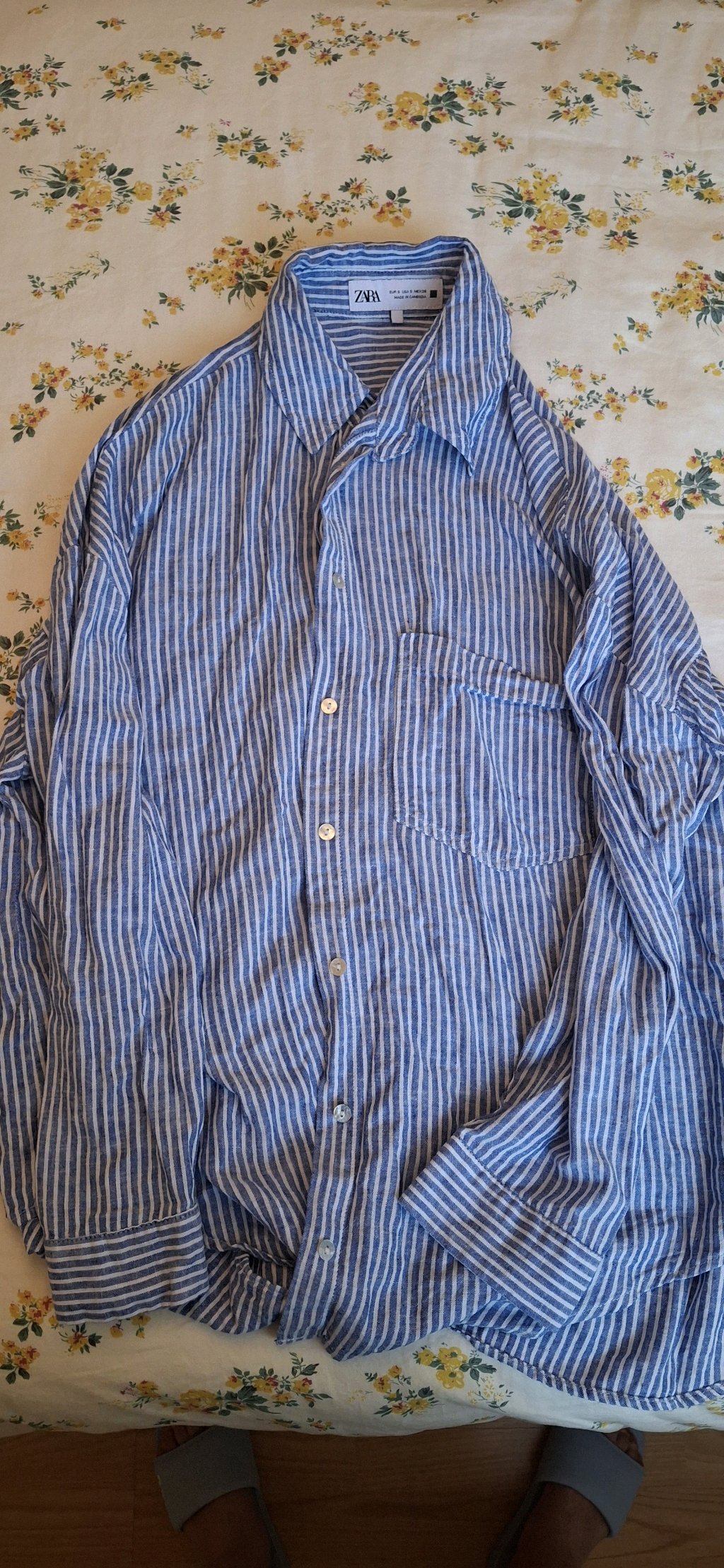 Camisa tipo Oxford marca Zara 