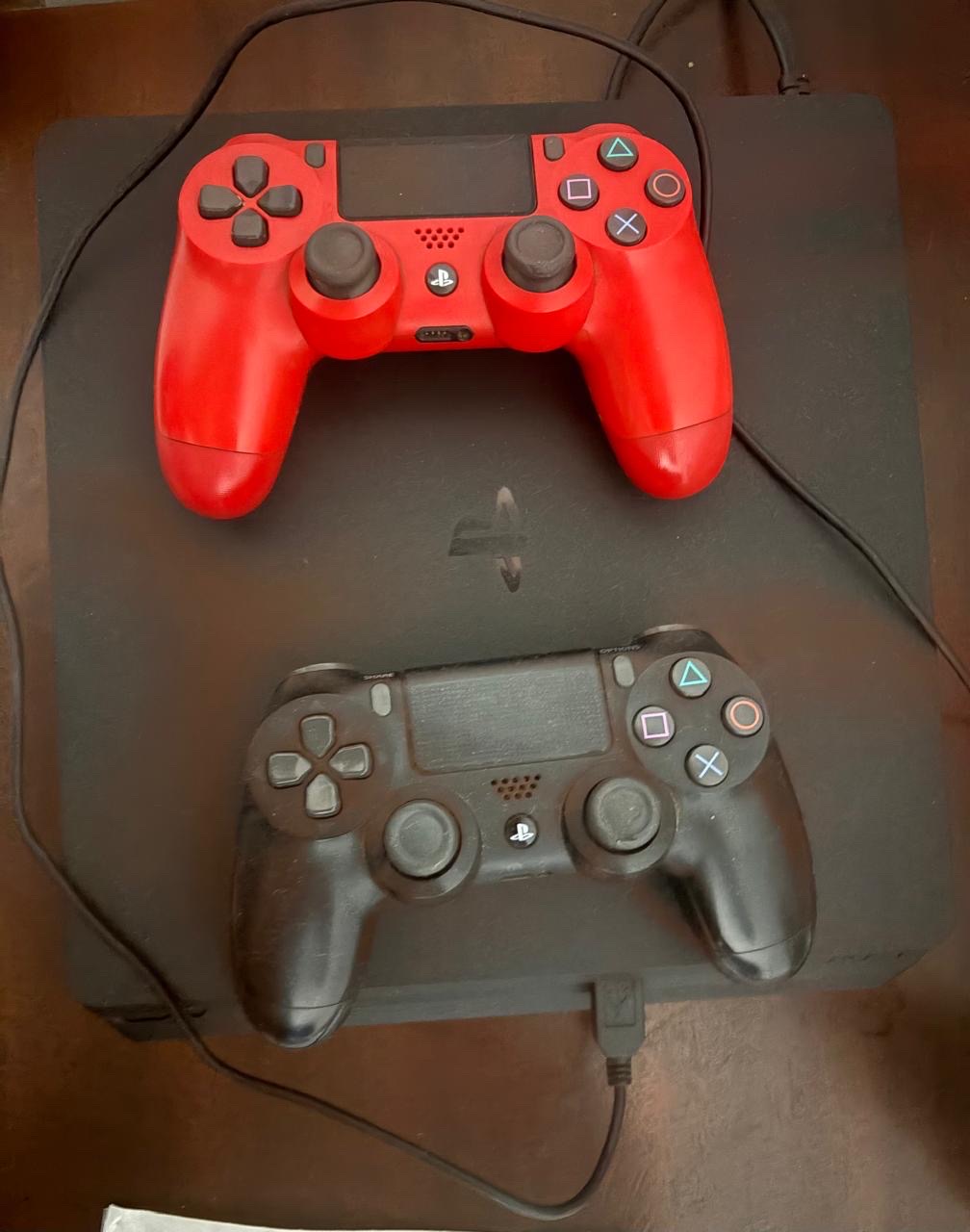 Play Station 4 como nuevo 