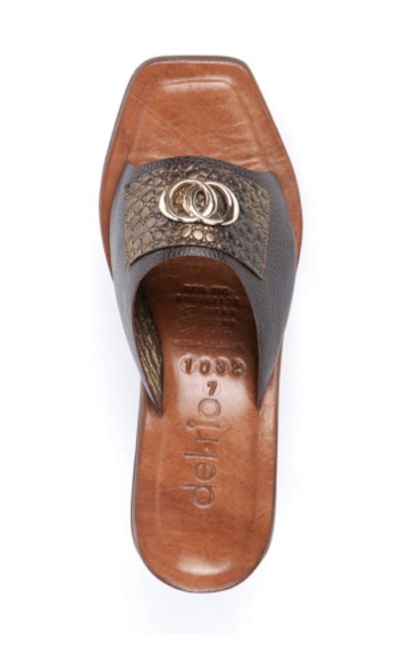 Zapatos Cuero DEL RIO talla 7