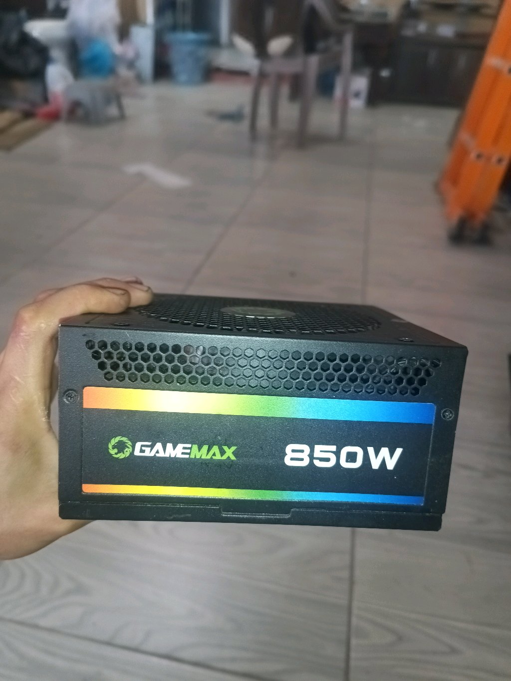 Fuente Gamemax 850W certificación GOLD
