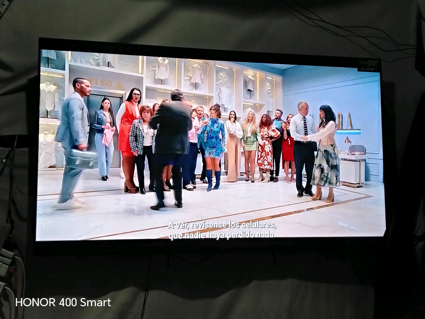 Pantalla de 65"