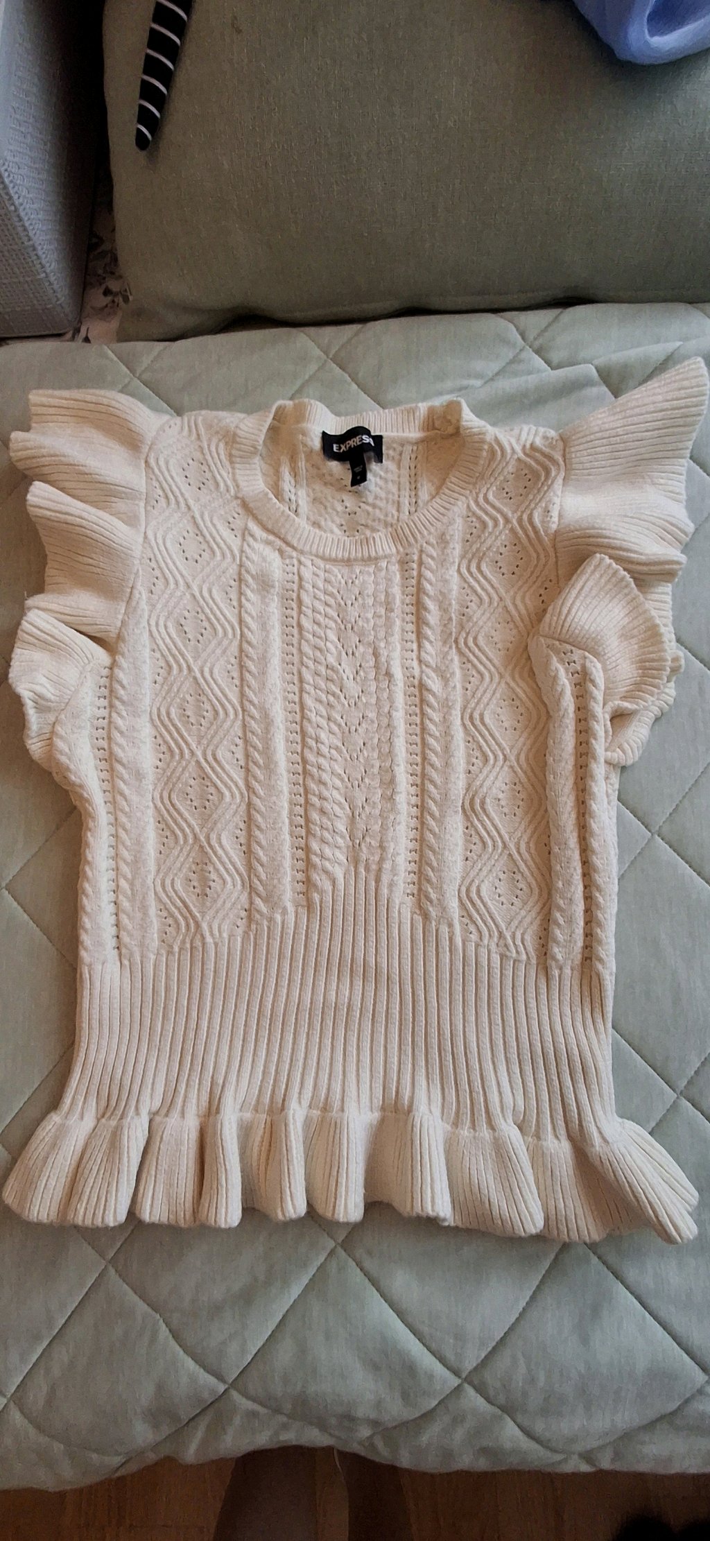 Camisa manga corta tipo sueter marca Express