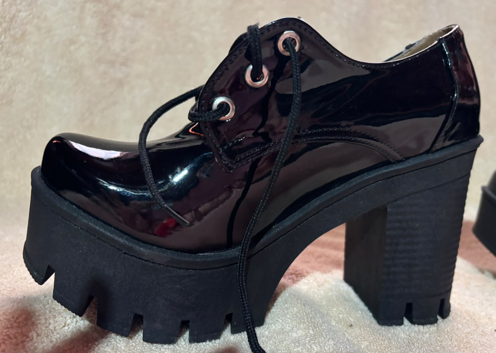 ROPA Y ZAPATOS