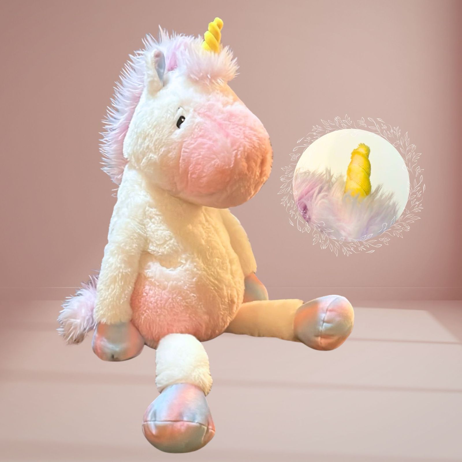 Cobija de forma de unicornio y peluche de unicornio